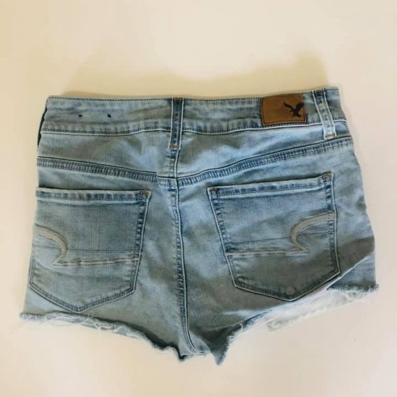 American Eagle flower rose jean shorts 6 - Picture 2 of 3